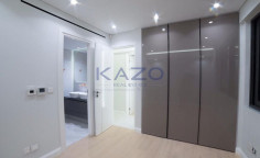 Spacious unfurnished three bedroom apartment in Agios Nektarios 