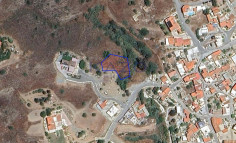 Large 837 m2 field for sale Monagroulli village (right of way) , Limassol
