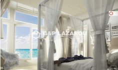 Luxury 6 bedroom house with swimming pool for sale in Larnaca