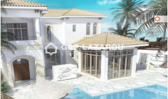 5 bedroom house with swimming pool for sale in Larnaca