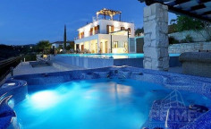 6 bedroom furnished villa with swimming pool for sale in Aphrodite Hills