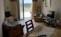 Spacious 2 bedroom apartment with swimming pool for sale in Yeroskipou
