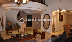 Luxury 3 bedroom house with swimming pool for sale in Ypsonas