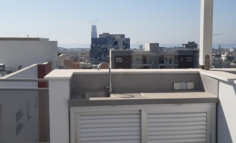 Spacious 3 bedroom penthouse with swimming pool for sale in Mesa Geitonia