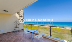 Large 5 bedrooms house with swimming pool for sale in Protaras