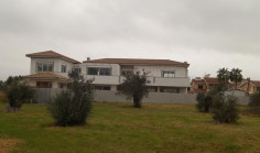 5 bed house with swimming pool for sale in Strovolos