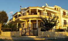7 bedroom villa for sale in Emba