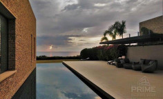 5 bedroom villa with swimming pool for sale in Peyia