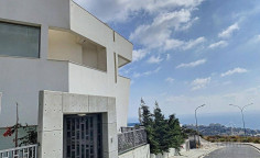 Large 4 bed villa with swimming pool for sale in Agios Tychonas