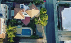Spacious 6 bedroom villa with swimming pool for sale in Agios Athanasios