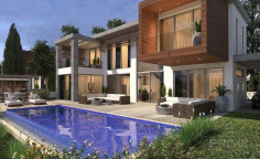 Spacious 4 bedroom villa with swimming pool for sale in Peyia