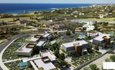 Spacious 5 bedroom villa with swimming pool for sale in Coral Bay