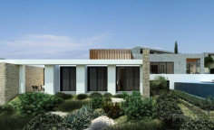 5 bedroom villa with swimming pool for sale in Coral Bay