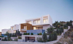 Spacious 3 bedroom villa for sale in Tsada