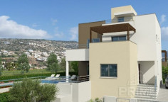 Spacious 3 bedroom villa for sale in Peyia