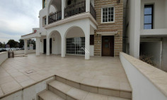 6 bedroom house in Drosia 