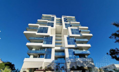 Luxury 4 bedroom apartment for sale in Four Seasons