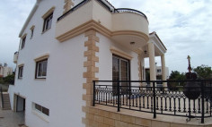 4 bedrooms detached house Larnaca - Dhekelia road 