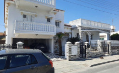 4 bed house for sale in Livadia
