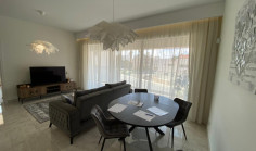 1 bedroom furnished apartment with swimming pool to rent in Germasogeia Tourist Area