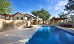 House (detached) in Souni-Zanakia, Limassol for rent 