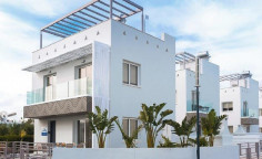 3 bedrooms furnished house with swimming pool for sale in Ayia Napa