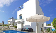 Spacious 3 bedroom furnished house with swimming pool for sale in Ayia Napa