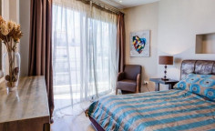 Spacious 2 bedroom apartment with swimming pool for sale in Germasogeia Tourist Area