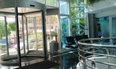 Beautiful commercial for sale in Neapolis