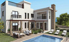 Luxury 4 bedroom house with swimming pool for sale in Secret Valley
