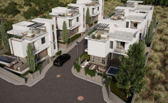 Large 3 bedroom house with swimming pool for sale in Konia