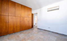 Mixed-use building in Egkomi, Nicosia 
