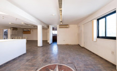 Mixed-use building in Egkomi, Nicosia 