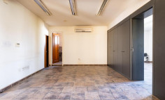Mixed-use building in Egkomi, Nicosia 