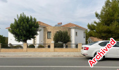 4 bedroom house with swimming pool for sale in Secret Valley