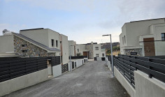 3 house with swimming pool for sale in Agios Tychonas
