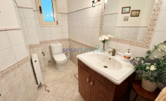 6 bedroom furnished villa with swimming pool to rent in Parekklisia