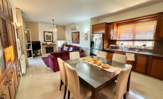 6 bedroom furnished villa with swimming pool to rent in Parekklisia