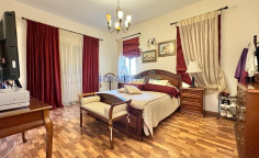 6 bedroom furnished villa with swimming pool to rent in Parekklisia