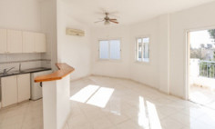 Apartment (penthouse) in Kato Paphos, Paphos for sale 