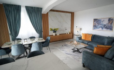 Large 3 bedroom penthouse for sale in Universal
