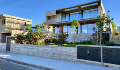Luxury 3 bedroom house with swimming pool for sale in Episkopi