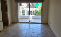 Large 3 bedroom unfurnished apartment to rent in Agioi Omologites