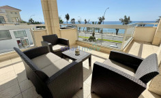 2 bedroom beach front apartment for rent Limassol 