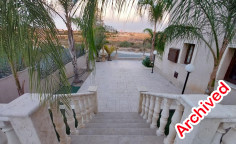 Very spacious detached villa in Timi 