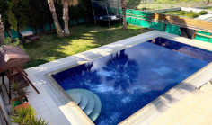 Luxury 5 bedroom furnished house with swimming pool to rent in Asgata