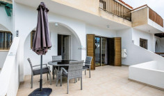 2 bedrooms furnished apartment to rent in Oroklini