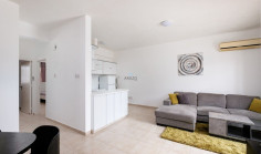 2 bedrooms furnished apartment to rent in Oroklini