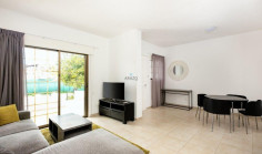 2 bedrooms furnished apartment to rent in Oroklini