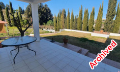 Beautiful detached villa with central heating in Tsada village 